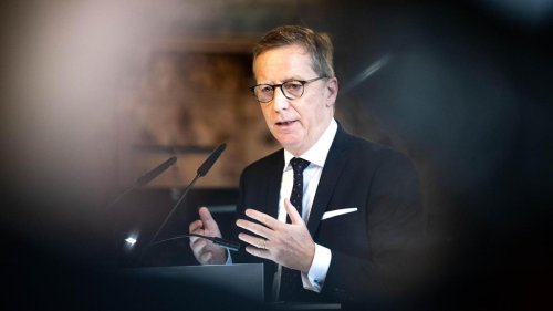 Institut der deutschen Wirtschaft: Wirtschaftsforscher Michael Hüther fordert einen Feiertag weniger