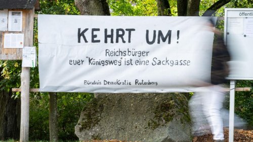 Bundesanwaltschaft: Razzia gegen "Reichsbürger": Polizei in Grünheide ausgerückt