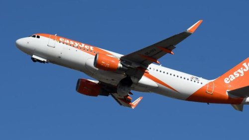 Notfälle: Easyjet-Maschine landet in Friedrichshafen nach Luftnotfall