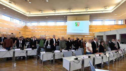 Steuerhinterziehung: Illegale Tabakfabriken: Mutmaßlicher Drahtzieher verhaftet