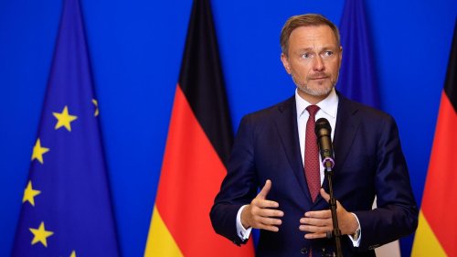 Bundesfinanzminister: Lindner begrüßt Aus für ÖPNV-Maskenpflicht in Bayern