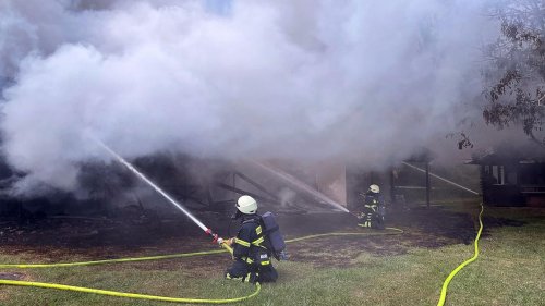 100 Feuerwehrleute im Einsatz: 81-Jähriger stirbt bei Brand in Trier