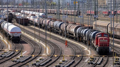 Bahnverkehr: Neue Güterzugstrecke soll für pünktliche Personenzüge sorgen