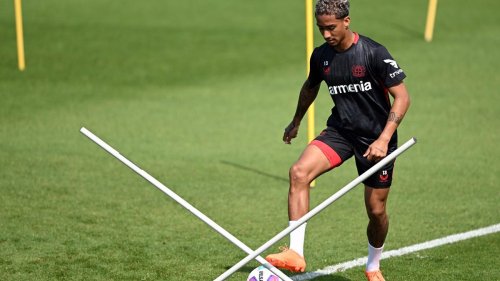 Verletzung: Bayer-Verteidiger Arthur fällt erneut monatelang aus