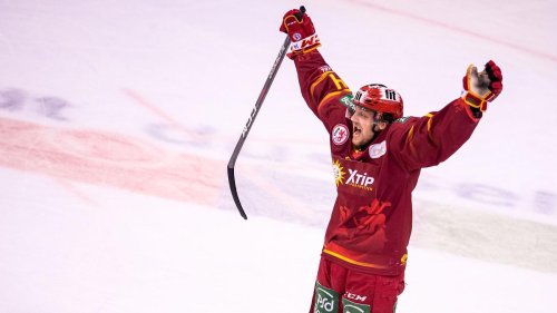 Eishockey: Flügelstürmer Descheneau bleibt bei Eisbären