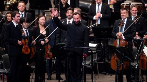 Konzerte: Philharmoniker unter Petrenko beenden Asien-Tournee