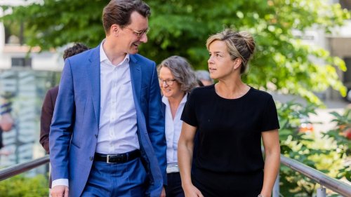 Nach Landtagswahlen: NRW: CDU und Grüne entscheiden über Koalitionsverhandlungen