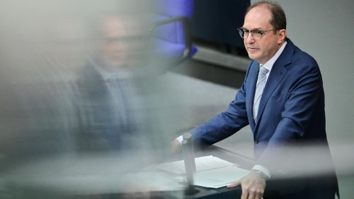 Migration: Dobrindt stellt Pläne vor - Grüne gegen neue Grenzkontrollen