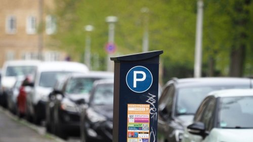 Neue Gebühren beschlossen: Anwohnerinnen und Anwohner sollen mehr fürs Parken zahlen
