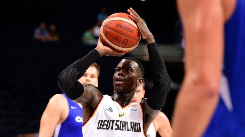 Basketball-Supercup: Bangen um Schröder: NBA-Profi vor Finale angeschlagen