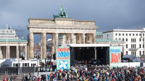 Berlin: "Zeit läuft weg" - Demo-Konzert zum Klima-Volksentscheid