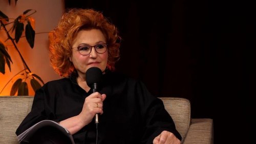 Betrug in der Beziehung: "Ein Mann, der mehrere Frauen gleichzeitig und parallel betrügt"