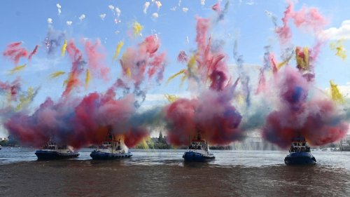 Partymeile an der Elbe: 1,2 Millionen Besucher beim Hamburger Hafengeburtstag