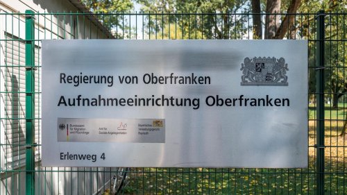 Migration: Ankerzentren für Geflüchtete überfüllt: Landkreise alamiert