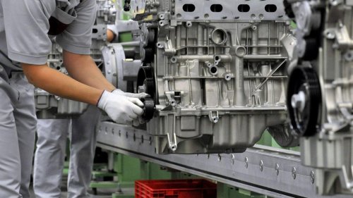 Konjunktur: Autoindustrie und Maschinenbau schwächeln weiterhin