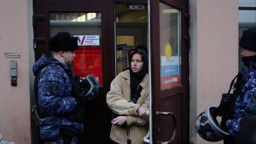 Präsidentschaftswahl in Russland: Russische Wahlkommission meldet höhere Wahlbeteiligung als noch 2018