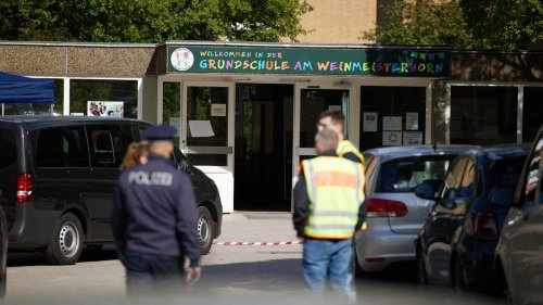 Angriff mit Stichwaffe: Messerangriff: Polizei fahndet mit Foto nach Jungen