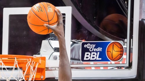 Basketball: Syntainics MBC stoppt Talfahrt durch 96:83 gegen Bayreuth