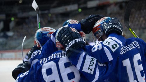 Deutsche Eishockey Liga: Schwenninger Wild Wings verpflichten Eishockey-Stürmer Wahl