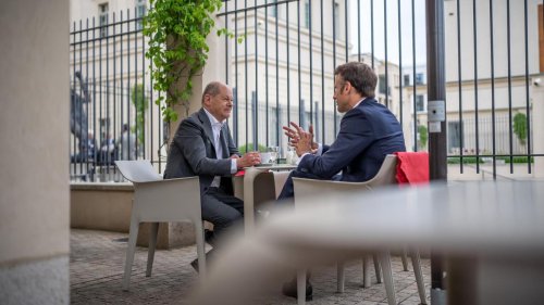 Bundeskanzler: Olaf Scholz trifft Frankreichs Präsident Macron in Potsdam