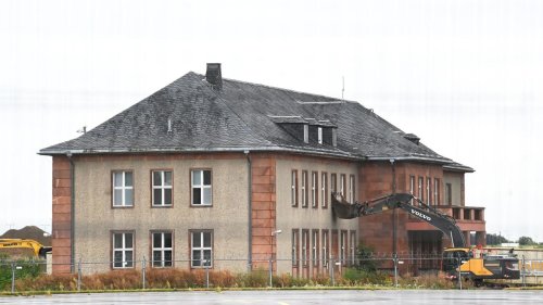 Geschichte: Generalshotel wird entkernt: Termin für Abriss ungewiss