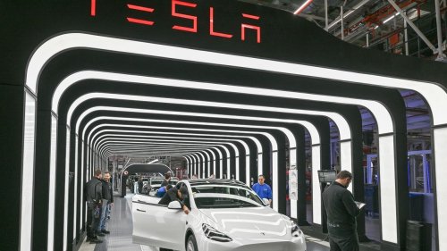 Autoindustrie: Tesla sucht Fachkräfte: Agentur vermittelte 1400 Arbeitslose