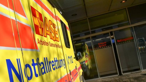 Ludwigsburg: Mutmaßlich über rote Ampel gefahren: Sechs Verletzte