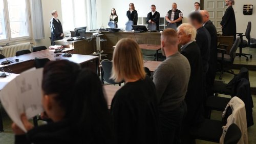 Kriminalität: Mit Schlägen und Drohungen 35.000 Euro erpresst - Prozess