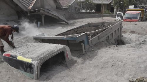 Naturgewalt: Mindestens 13 Tote nach Vulkanausbruch auf Java