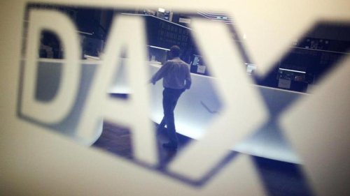 Börse in Frankfurt: Dax mit Stabilisierungsversuch nach Absturz