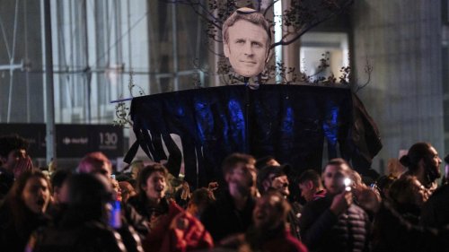 Rentenreform in Frankreich: Selbst die Verfassung hilft Macron nicht mehr