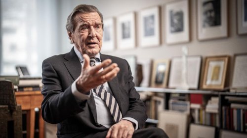 Altkanzler: Schröder verteidigt Freundschaft zu Putin: Kreml erfreut