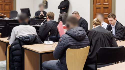 Geldwäsche: 43 Millionen Euro Drogengelder weitergeleitet - Haftstrafen