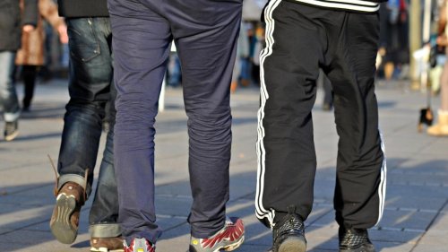 Gesellschaft: Jura-Professoren: Jogginghosen-Verbot nicht haltbar
