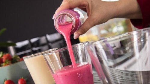 Bunt und gesund?: "Öko-Test" sieht Rot: Zu viel Zucker in vielen Smoothies