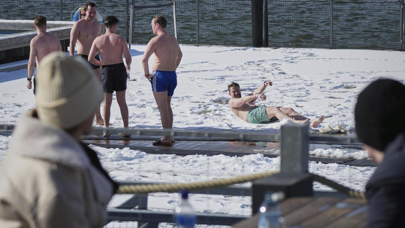 Weltweite Glücksrangliste: Finnland bleibt glücklichstes Land der Welt