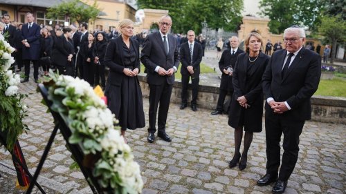 Holocaust-Zeitzeugin: Trauerredner würdigen Lebenswerk von Margot Friedländer