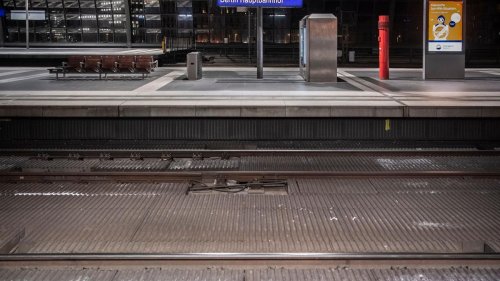 Tarifkonflikt: Warnstreik: Kein Zugverkehr in Berlin und Brandenburg