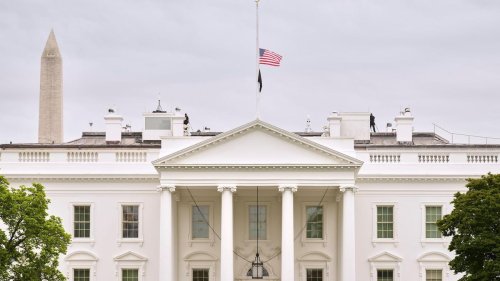 Kirche: Trump reist zur Papst-Bestattung