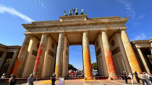 Berlin: Reinigung des Brandenburger Tors wird teurer