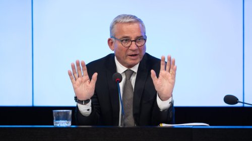 Terminüberschneidung: Strobl weist Kritik des Landesfrauenrats zurück