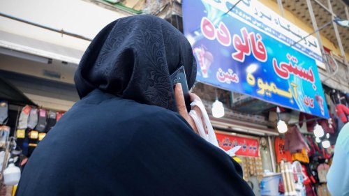 Religion: Neues Kopftuchgesetz im Iran: Harte Strafen bei Verstößen