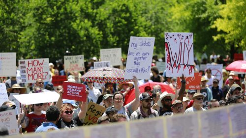 USA: Hunderte demonstrieren für strengere Waffengesetze