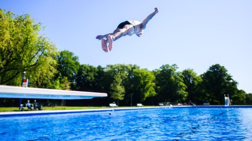 Freizeit: Umfrage: Schwimmbadbesuch könnte teurer werden
