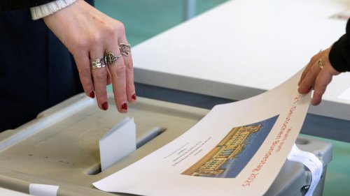 Bundestagswahl: AfD in Thüringen vor deutlichem Sieg - Voigt: "Weckruf"