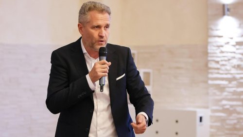 Geldwäsche und Bestechlichkeit: EU-Parlamentsausschuss für Aufhebung der Immunität von Petr Bystron