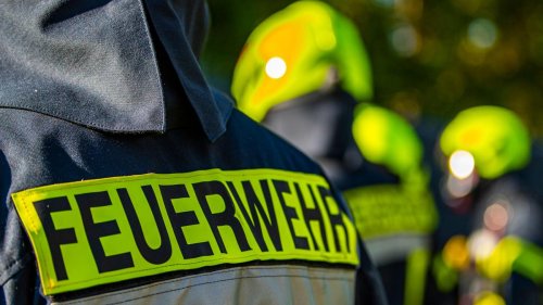 Berlin: Lebloser Mensch bei Wohnungsbrand in Buckow