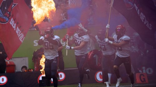 Football: Sea Devils empfangen Rhein Fire im Volksparkstadion