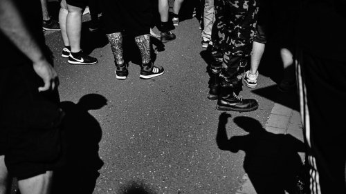 Letzte Verteidigungswelle: Ermittlungen gegen Teenager-Terroristen