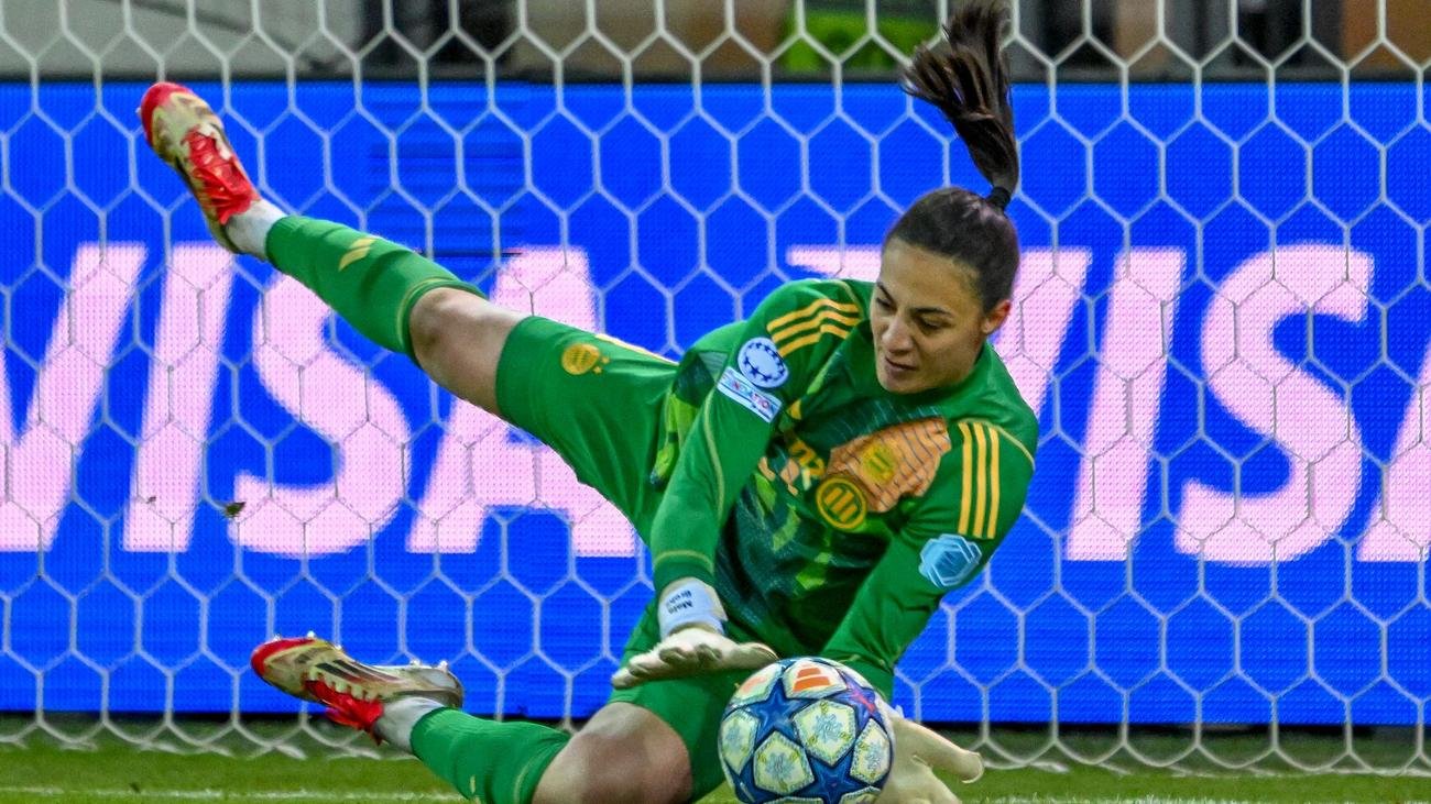 Champions League: Comeback von Grohs nach Krebs-Pause: Bayern unterliegen Lyon